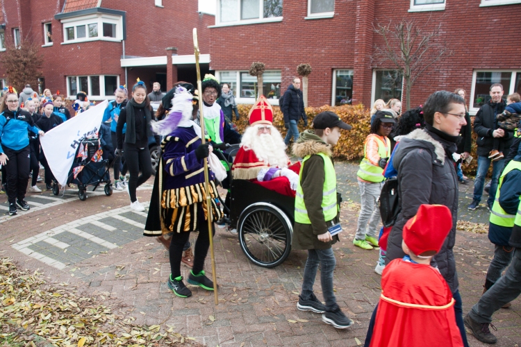 Sinterklaas in de bakfiets